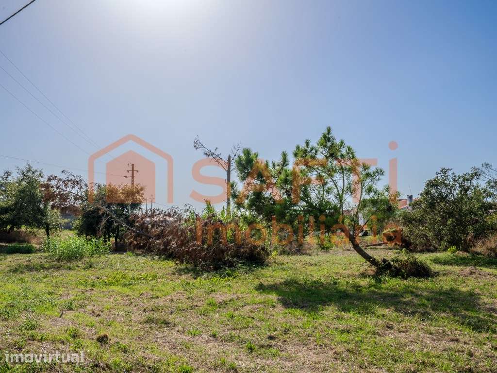 Terreno urbanizável com 948m2 - Grande imagem: 2/8