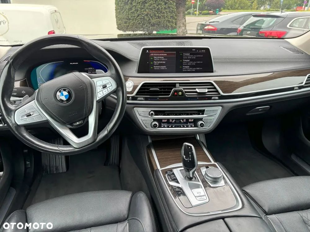 BMW Seria 7 740Li - 5