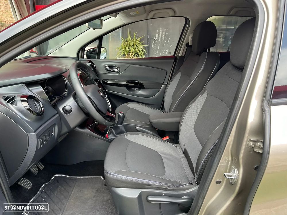 Renault Captur 1.5 dCi Exclusive - 11