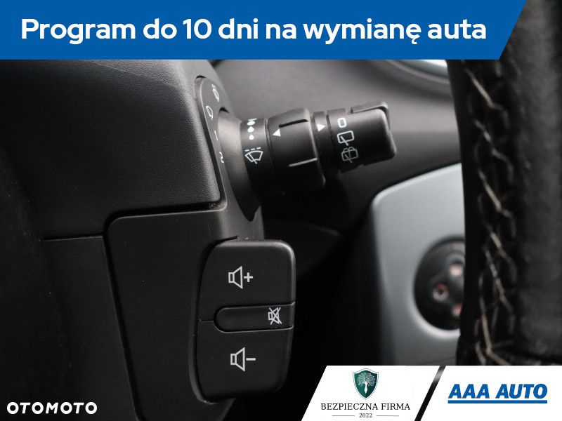 Renault Clio - 19