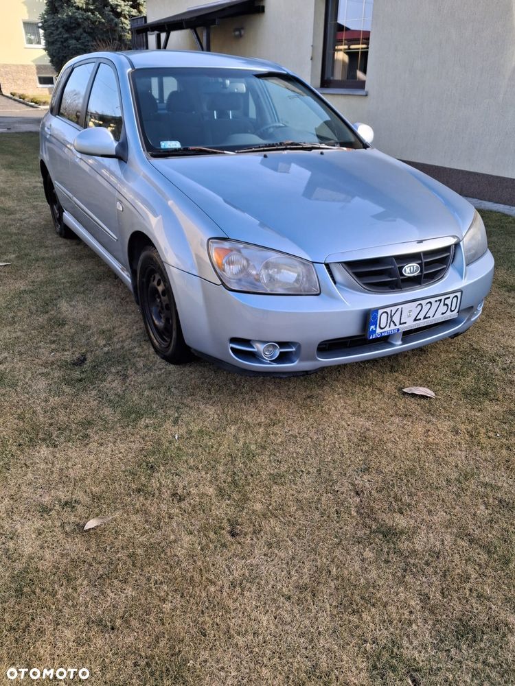 Kia Cerato 1.6 LX - 2