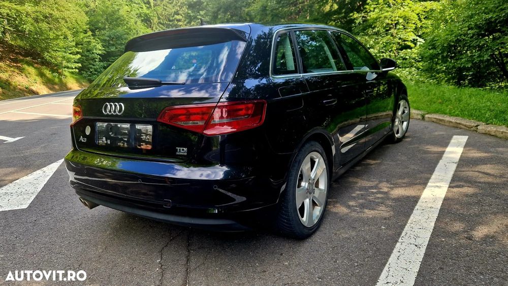 Audi A3 2.0 TDI (clean diesel) quattro S tronic Ambition - 2