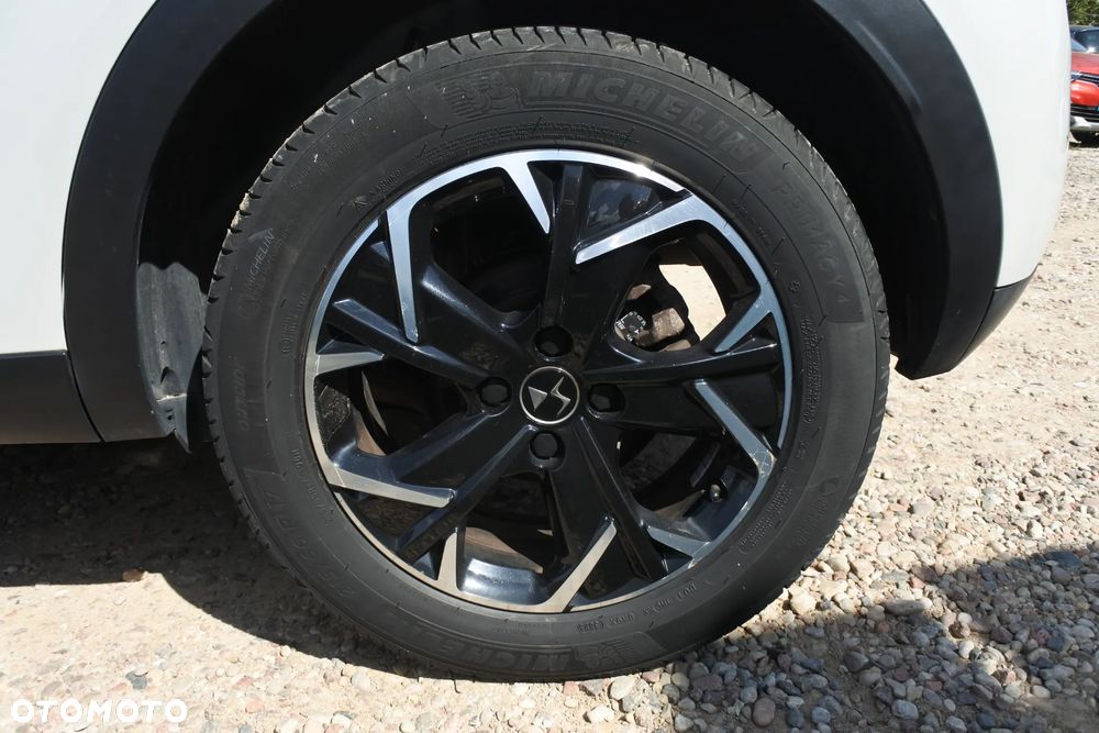 DS Automobiles DS 3 Crossback 1.2 PureTech Performance Line + - 23