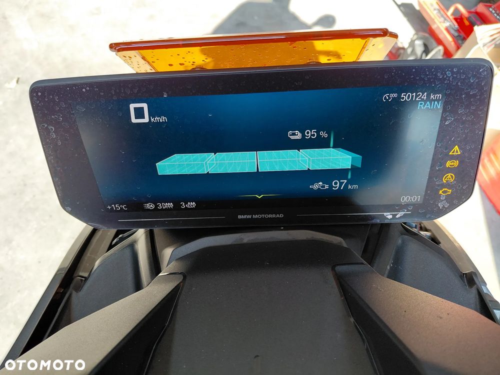 BMW CE 04 - 17