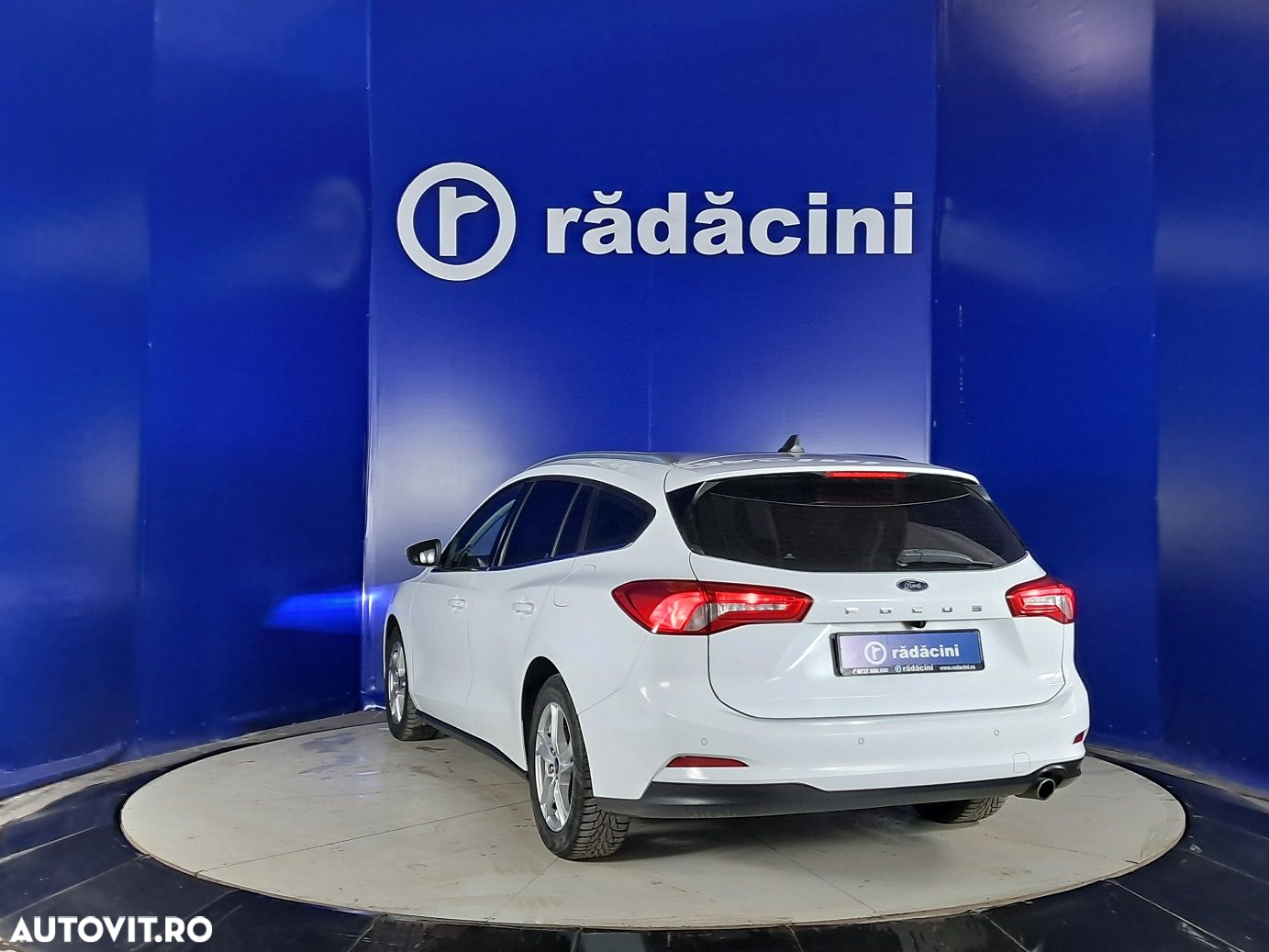 Ford Focus - 13
