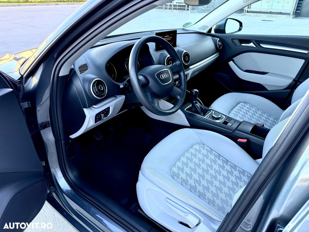 Audi A3 1.4 TFSI Sportback Attraction - 5