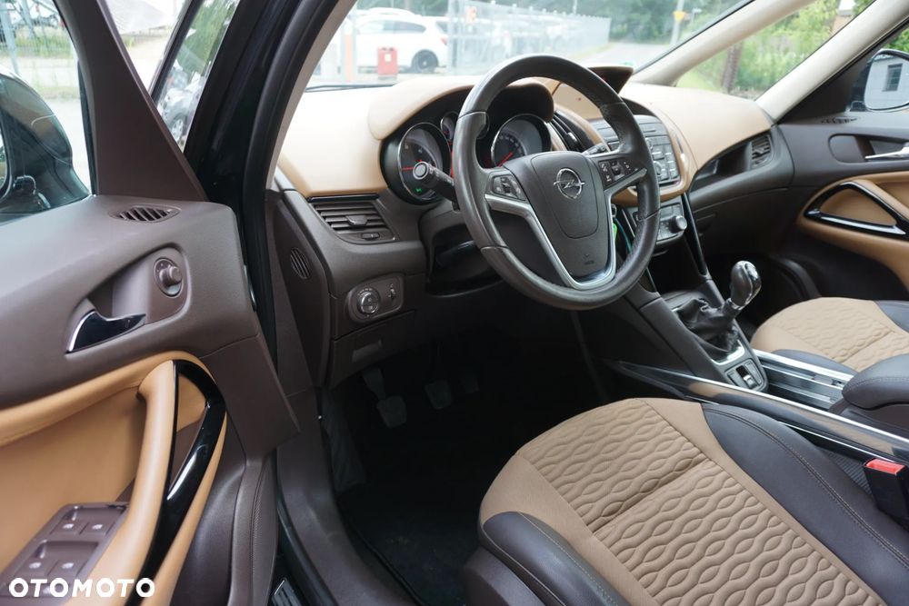 Opel Zafira 2.0 CDTI Cosmo - 8