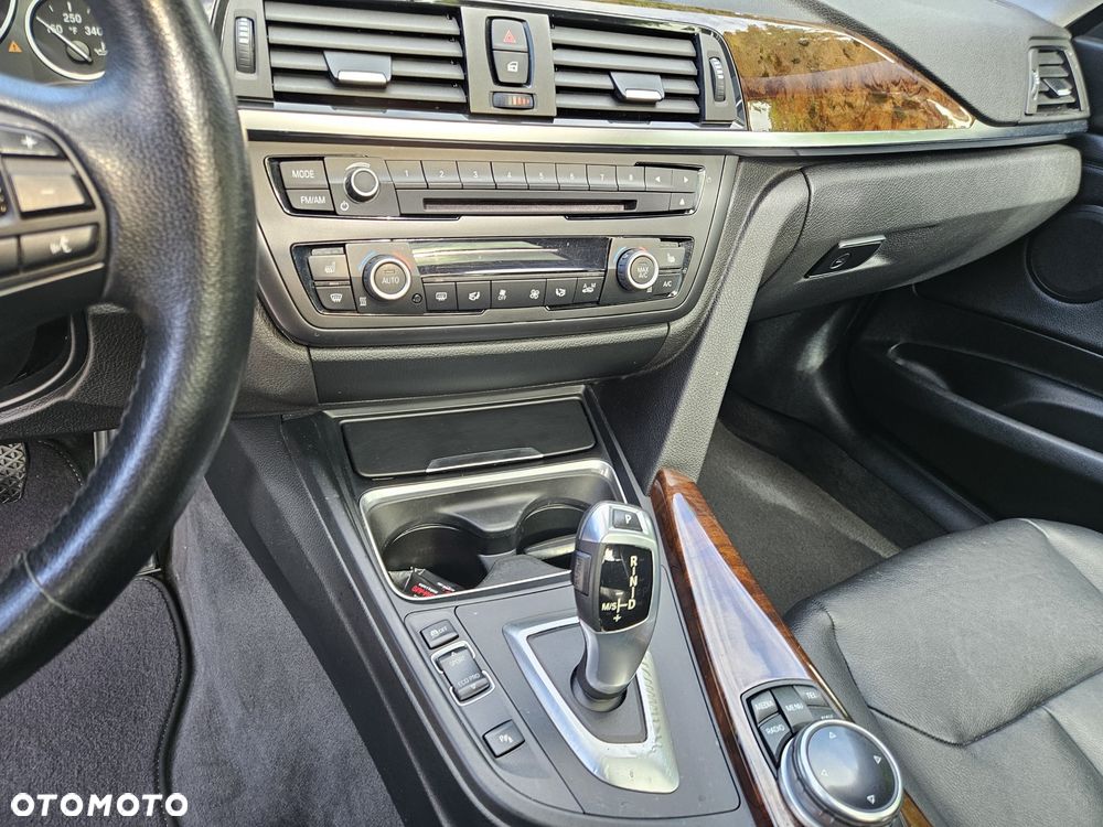 BMW 3GT 328i xDrive Sport-Aut Sport Line - 18