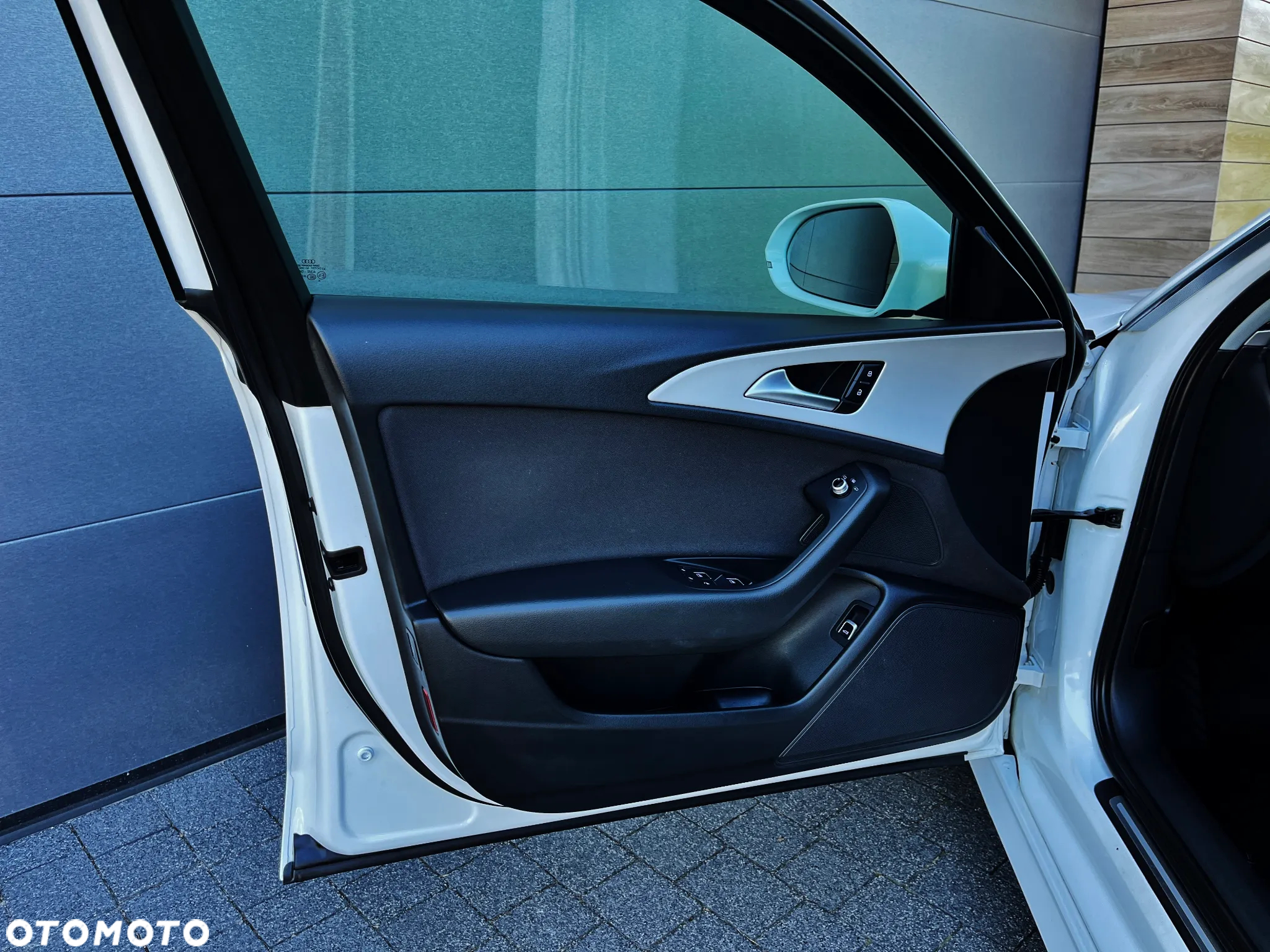 Audi A6 Avant 2.0 TDI Ultra S tronic - 36