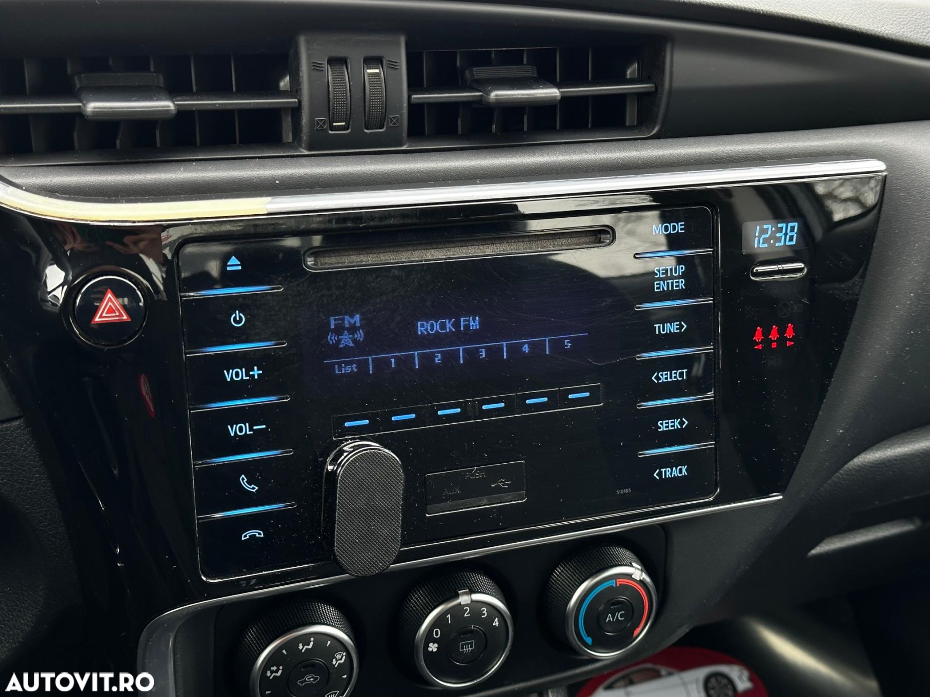 Toyota Corolla - 11