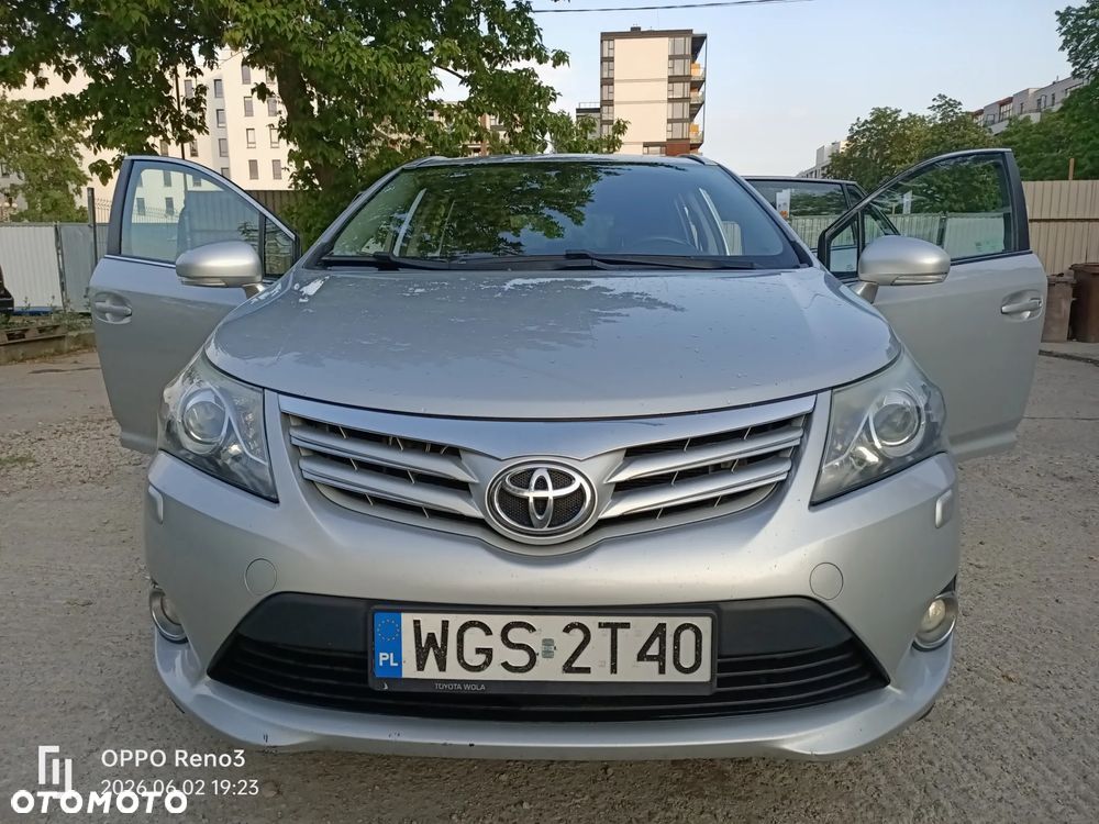 Toyota Avensis 1.8 Sol - 9