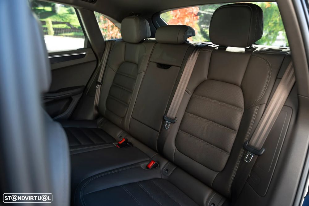 Porsche Macan GTS PDK - 38