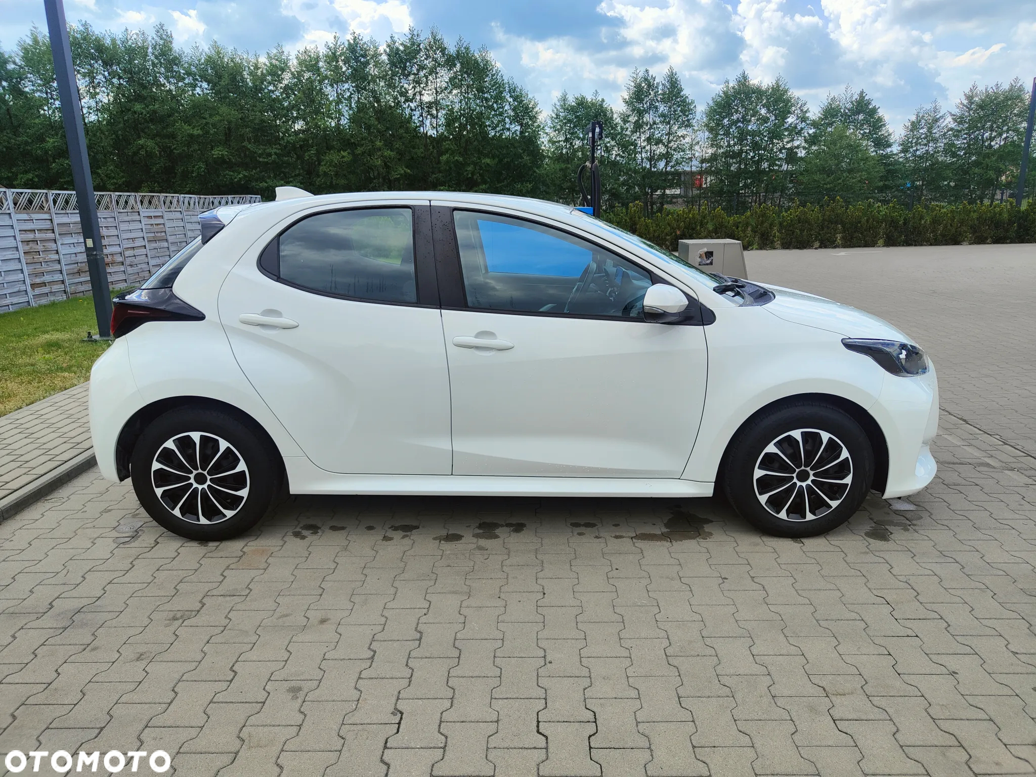 Toyota Yaris Hybrid 1.5 Active - 24