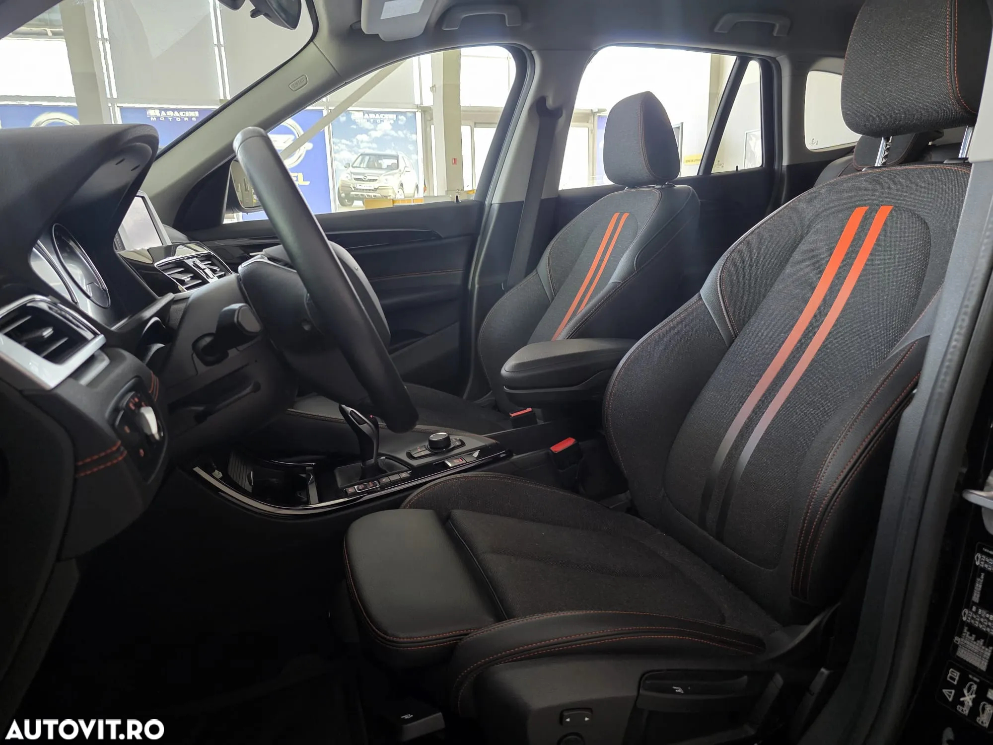 BMW X1 - 10