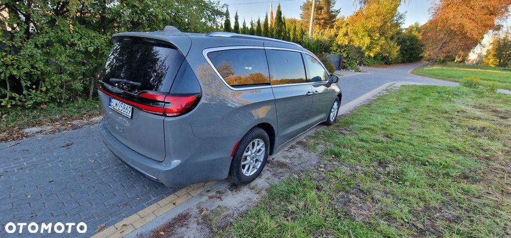 Chrysler Pacifica - 14