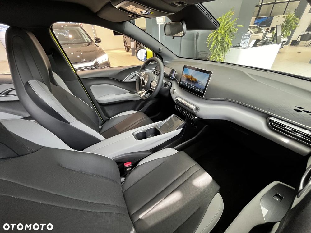 BYD Dolphin Surf Boost - 11