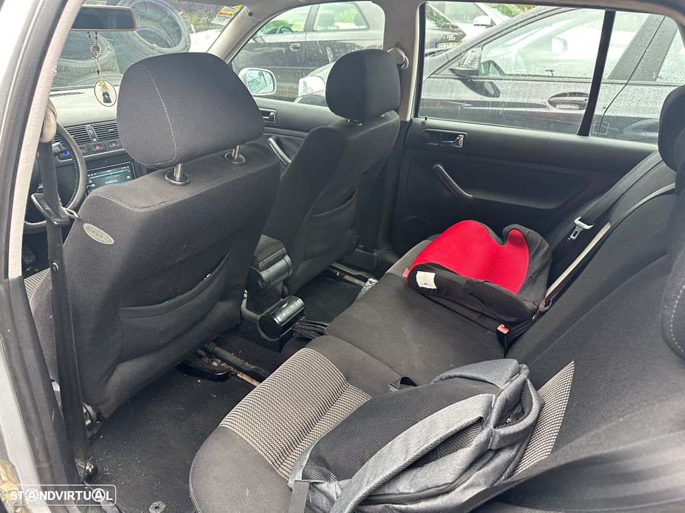 VW Golf 1.9 TDi Highline - 6