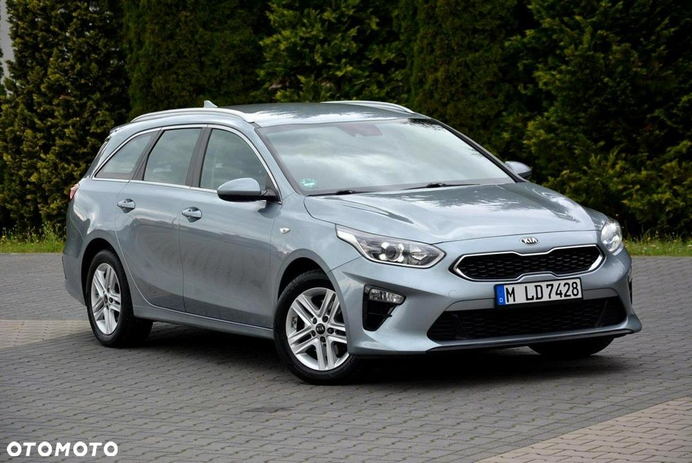 Kia Ceed - 10