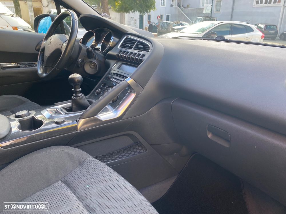 Peugeot 3008 1.6 HDi Active - 18