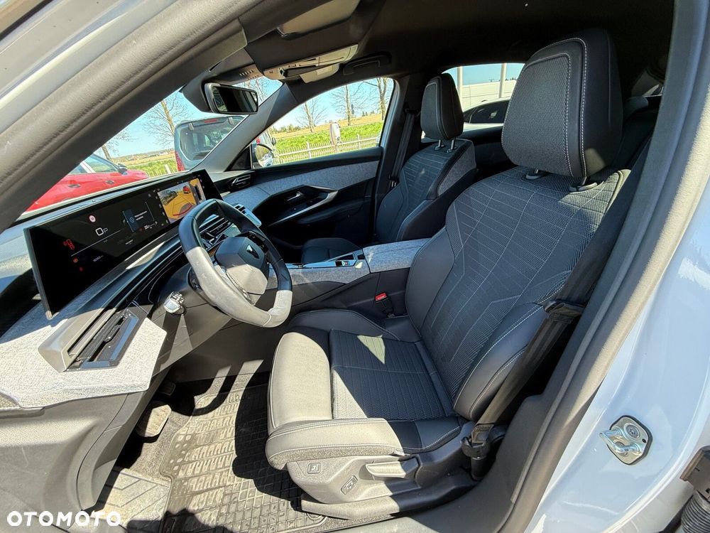 Peugeot 3008 1.2 PureTech mHEV Allure Pack S&S e-DCS6 - 9
