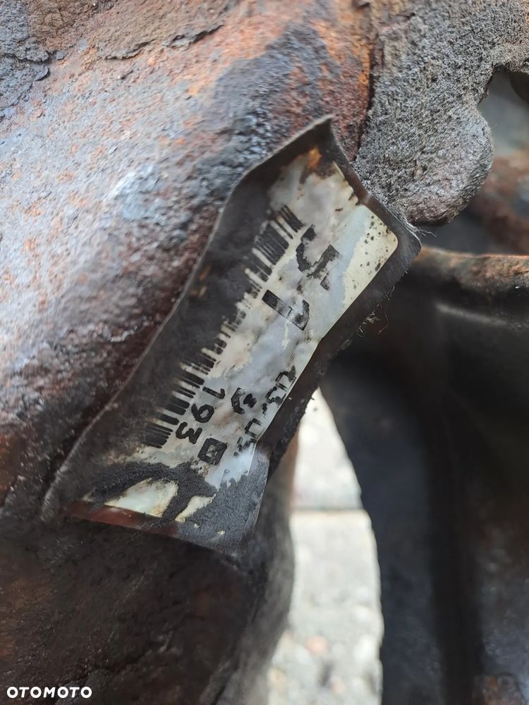 Toyota Rav 4 II 5D 4WD 4x4 2.0 benzyna belka tylna kompletna tylny most i inne - 17