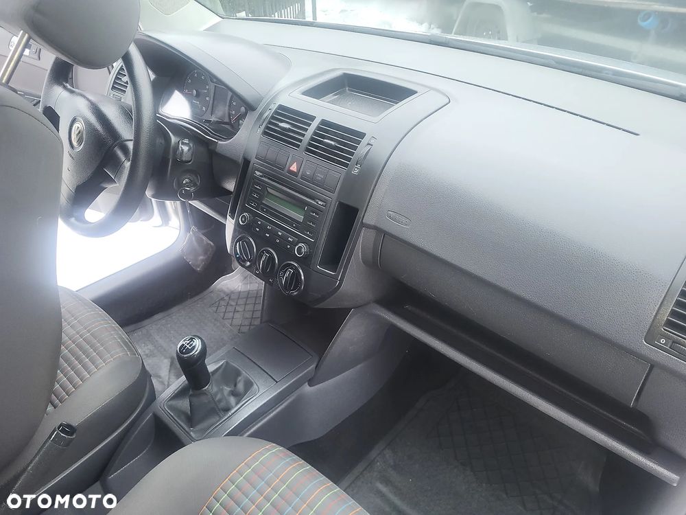 Volkswagen Polo 1.2 Comfortline - 36