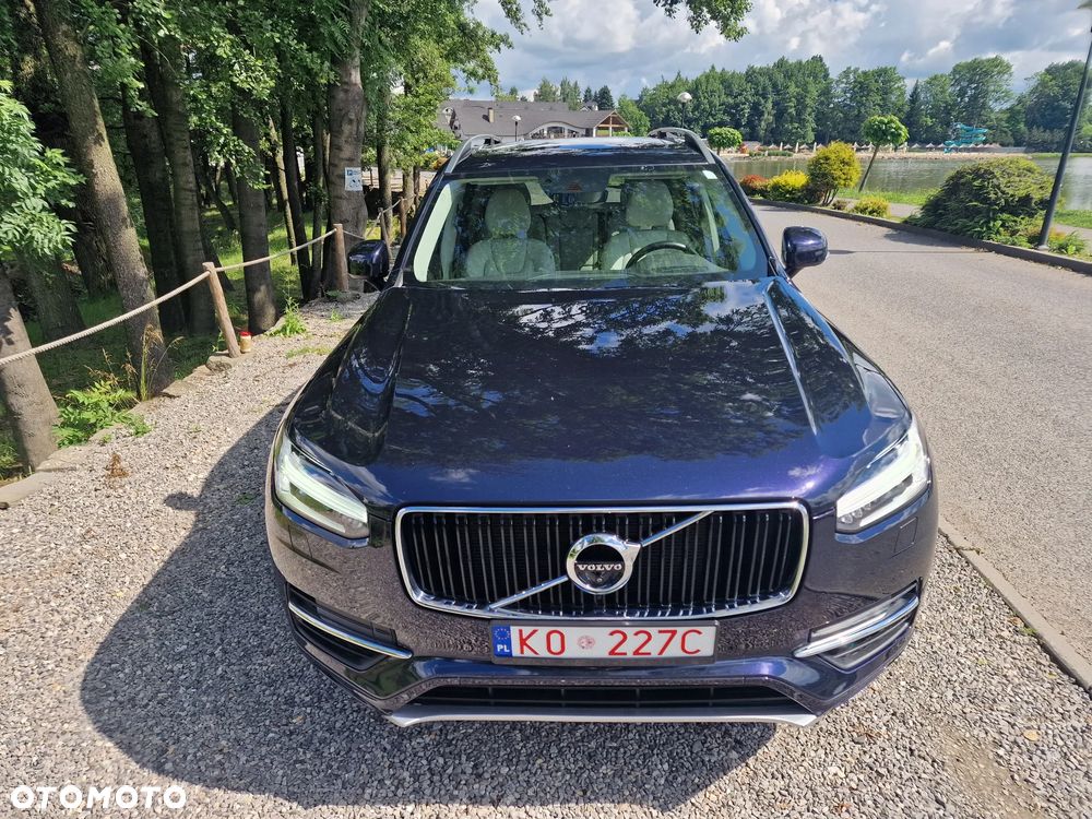 Volvo XC 90 - 7