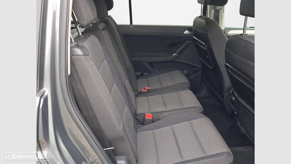 VW Touran 1.6 TDI Confortline - 12