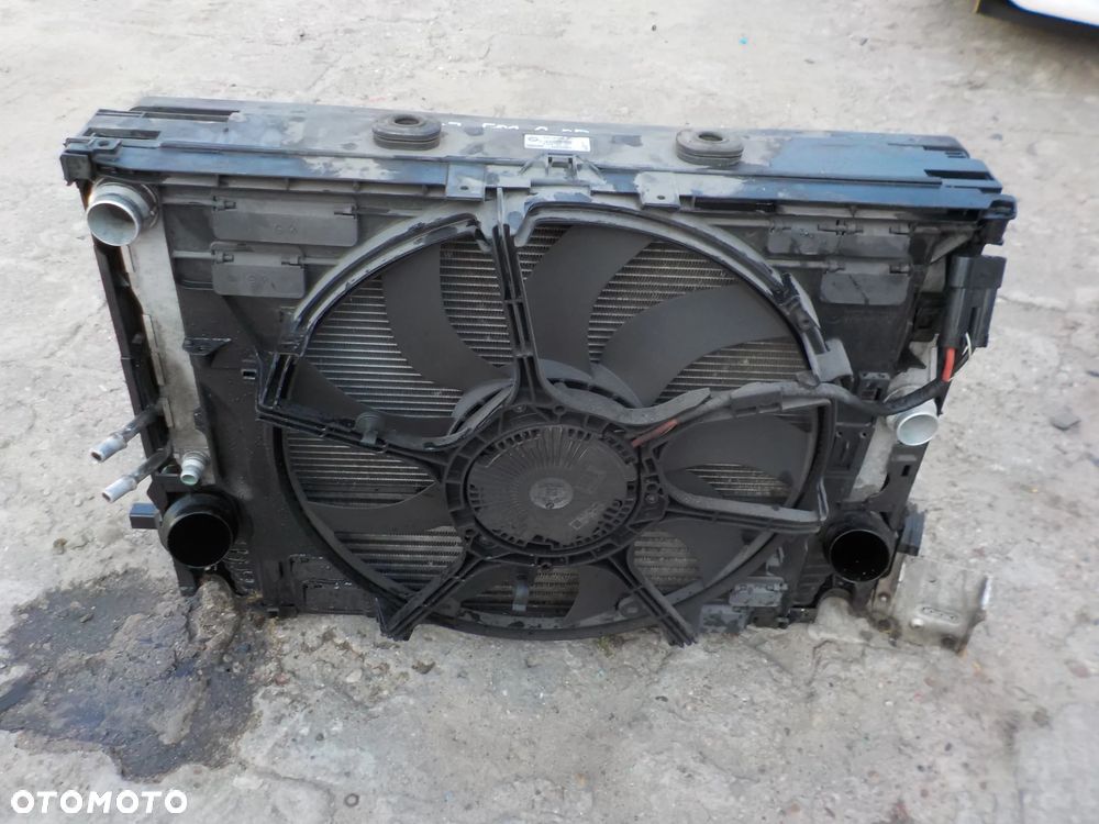 BMW SERIA 7 F01 740D 3.0 D M-PAKIET  PRZÓD MASKA ZDERZAK BŁOTNIKI PAS PRZEDNI Z CHŁODNICAMI LAMPY XENON UK PO POPRAWKACH LAKIERNICZYCH - 39