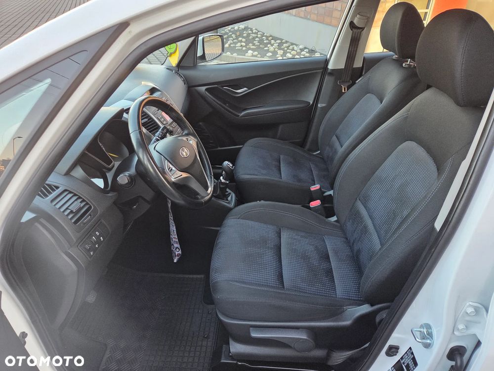 Hyundai ix20 1.4 CRDi Trend - 15