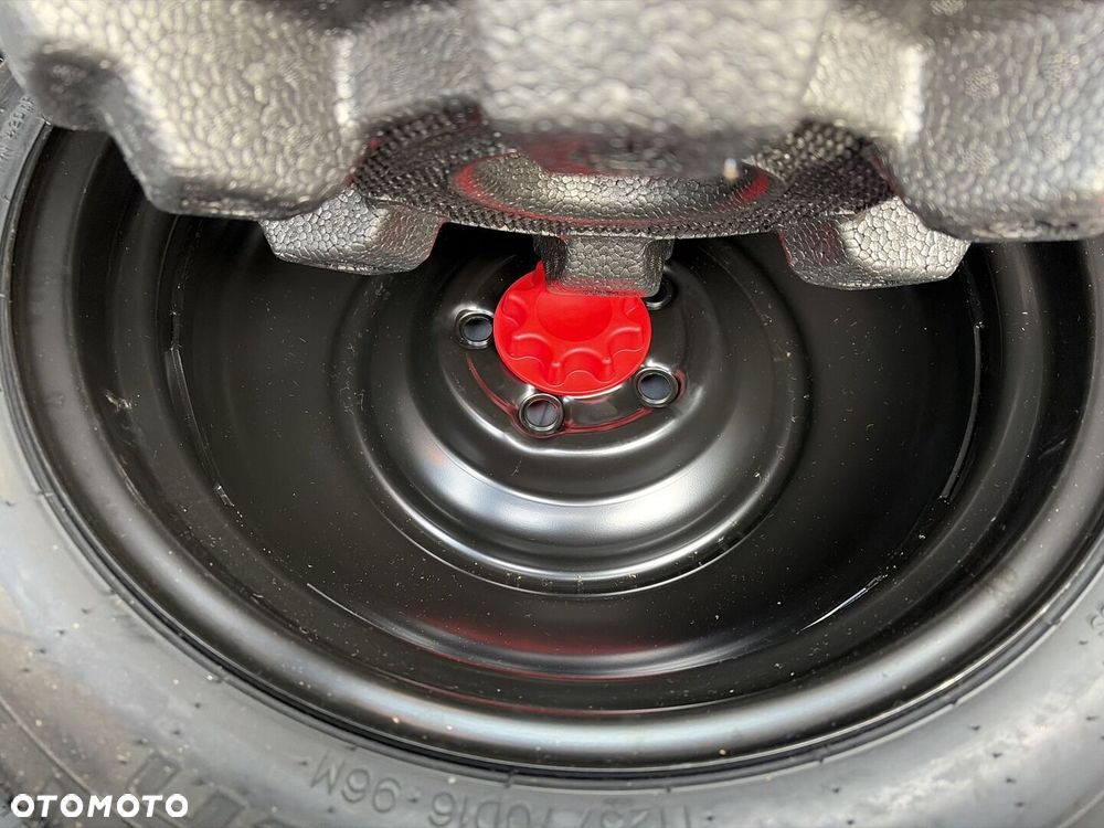 Toyota Yaris 1.5 Comfort CVT - 25