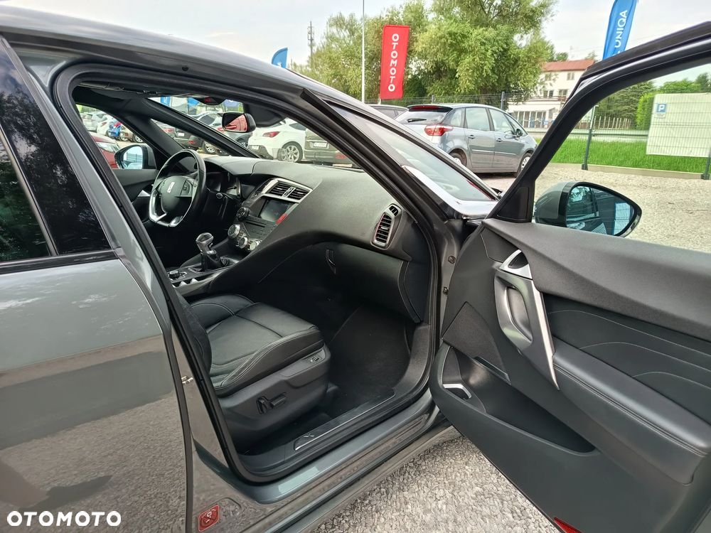 Citroën DS5 HDi 165 SoChic - 36