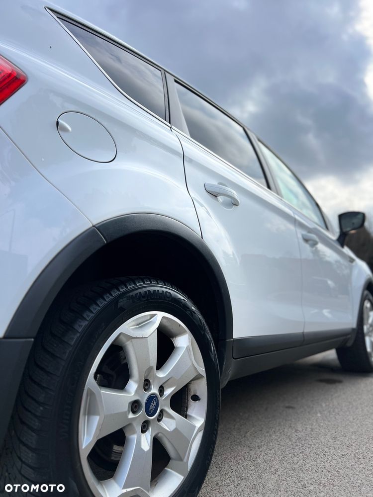 Ford Kuga 2.0 TDCi 4x4 Titanium - 15