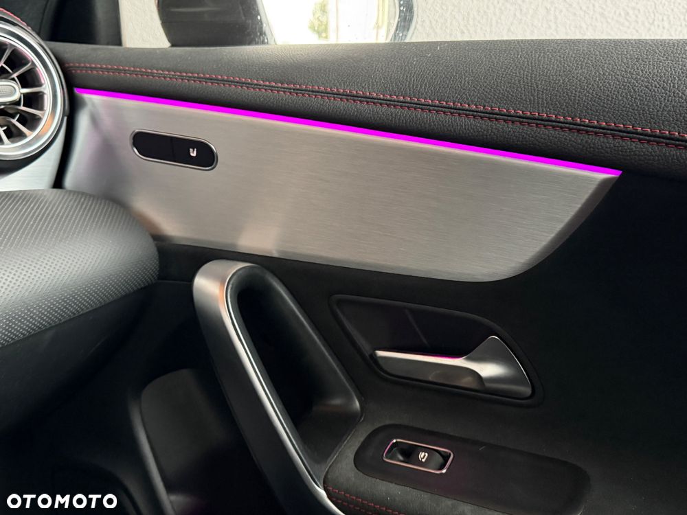 Mercedes-Benz CLA 200 d AMG Line 8G-DCT - 8