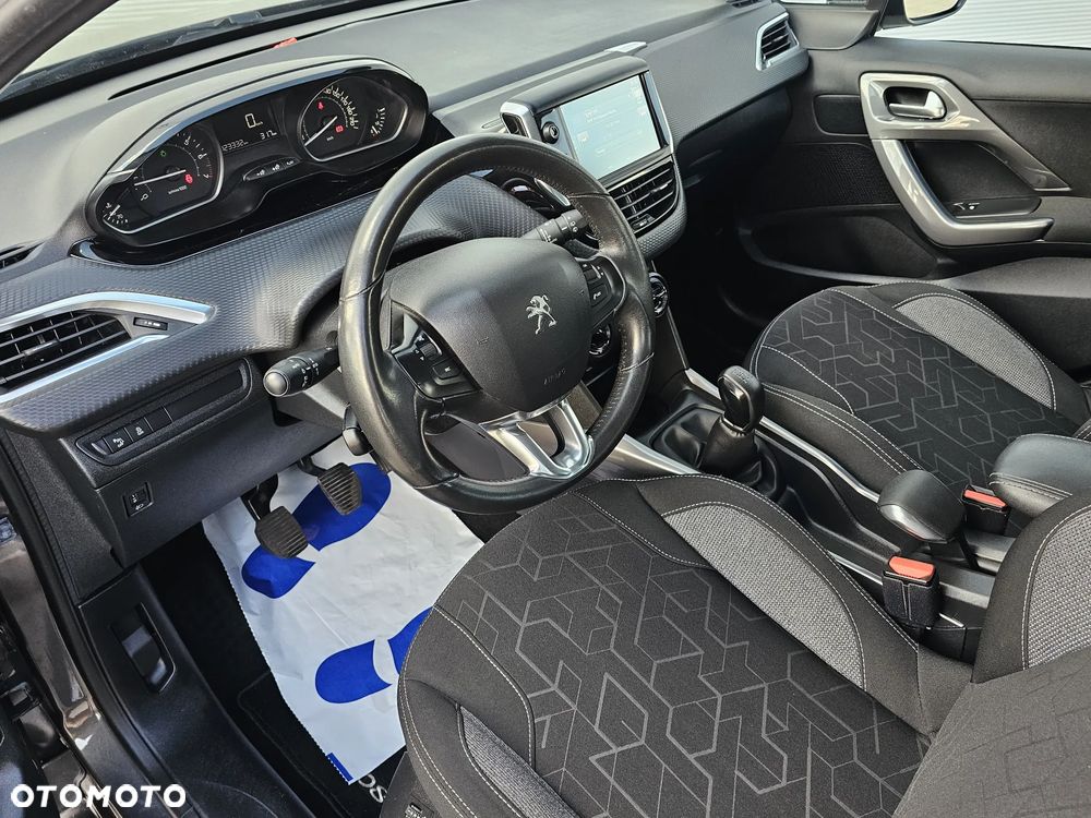 Peugeot 2008 PureTech 82 Allure - 30