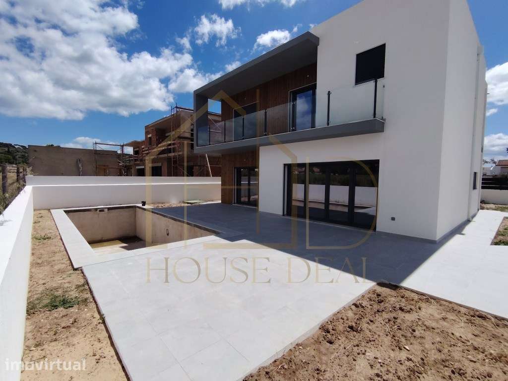 Magnífica Moradia T4 com Garagem e Piscina. Vendas de Azeitão - Grande imagem: 2/60