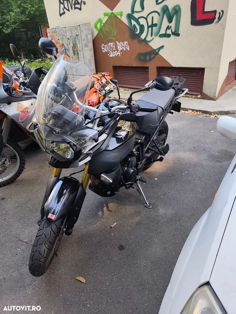 Triumph Tiger 800 - 3