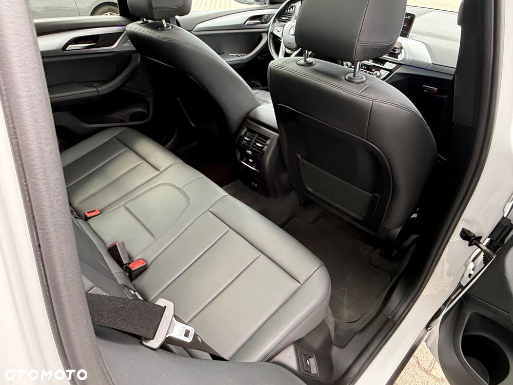BMW X3 xDrive20d xLine - 18