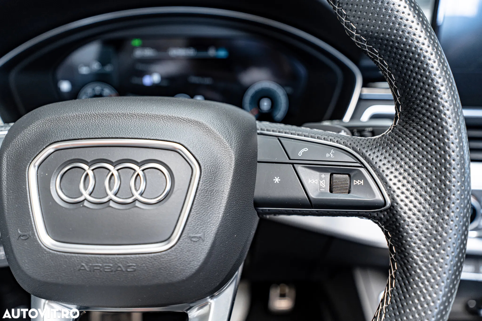 Audi A5 Cabrio 40 TFSI quattro S tronic S line - 17