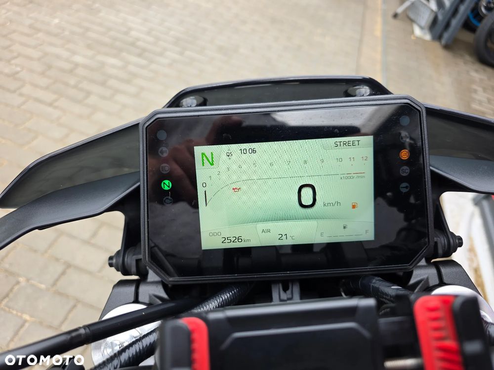 Yamaha MT - 18