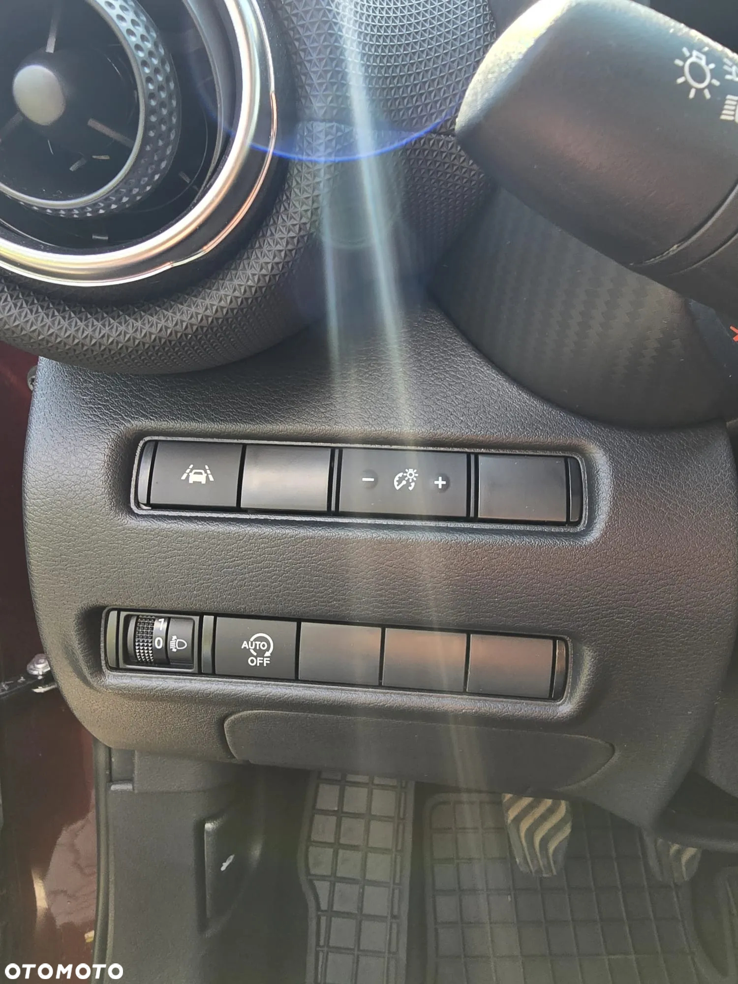 Nissan Juke 1.0 DIG-T N-Connecta - 11
