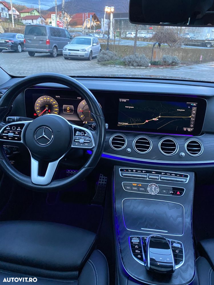 Mercedes-Benz E 220 d T 9G-TRONIC Avantgarde - 33