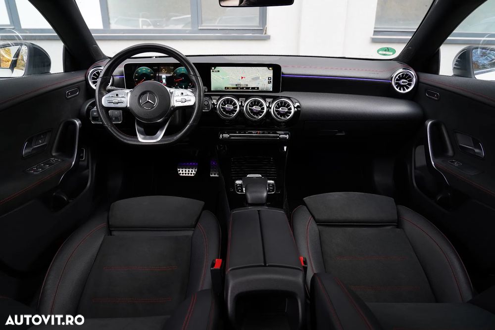 Mercedes-Benz CLA - 12