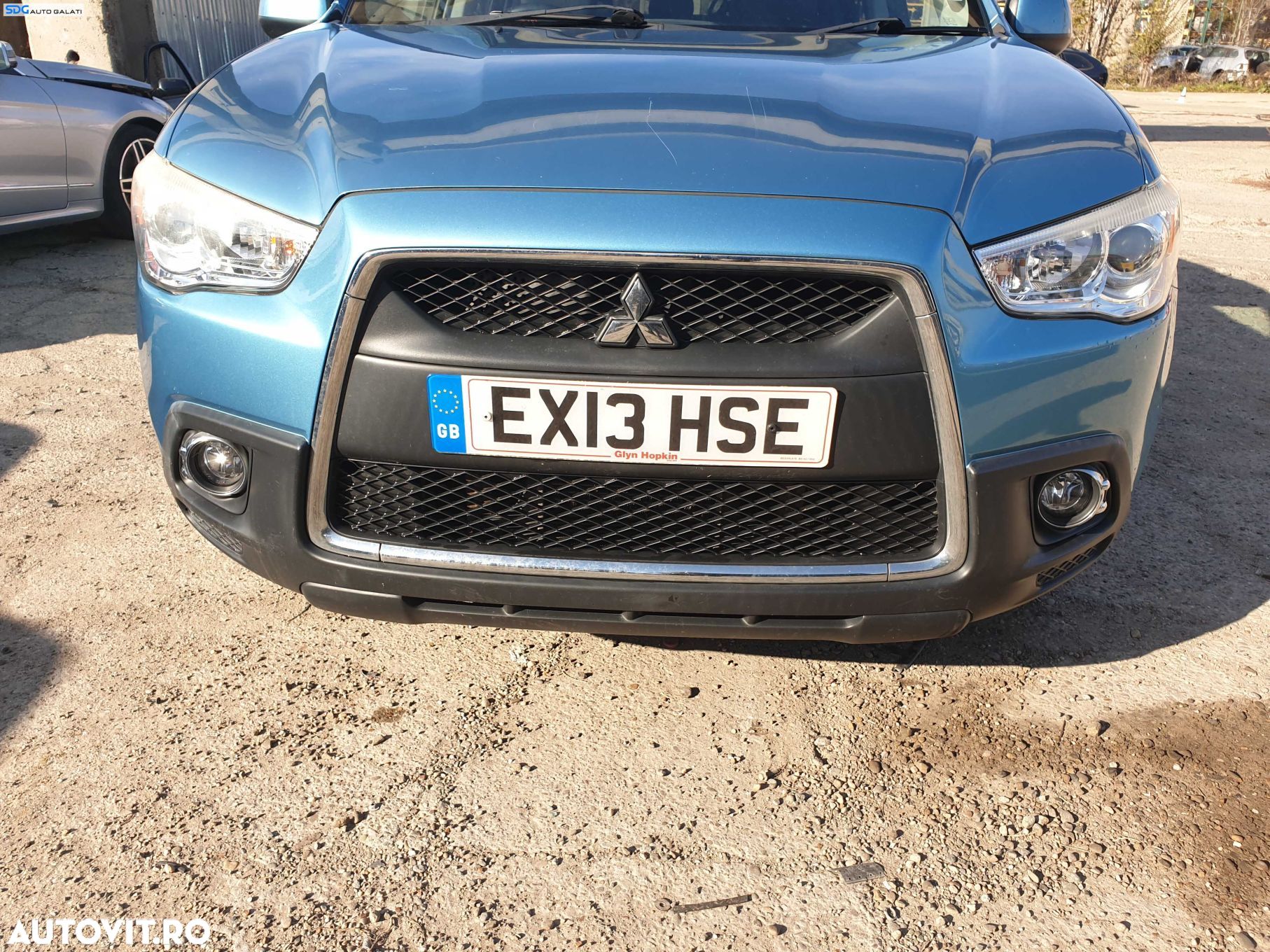 Bara Spoiler Fata cu Grila cu Emblema si Grile Proiectoare Mitsubishi ASX NFL Non Facelift 2010 - 2012 Culoare D17 [K0557] - 1