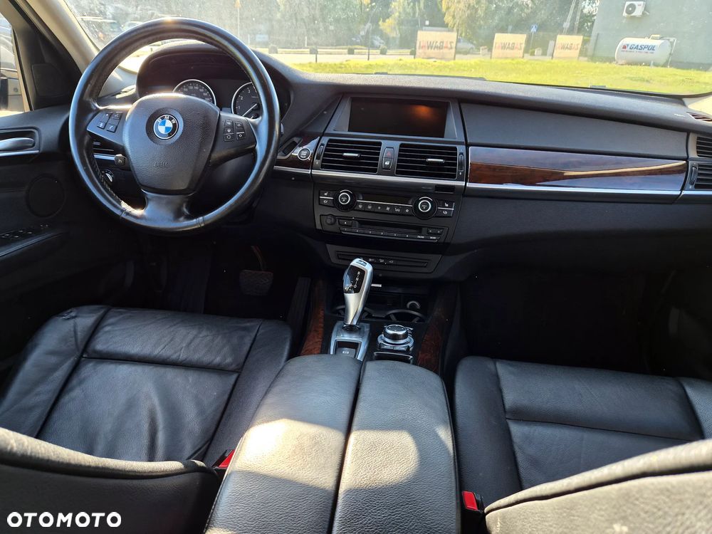 BMW X5 xDrive35i - 28