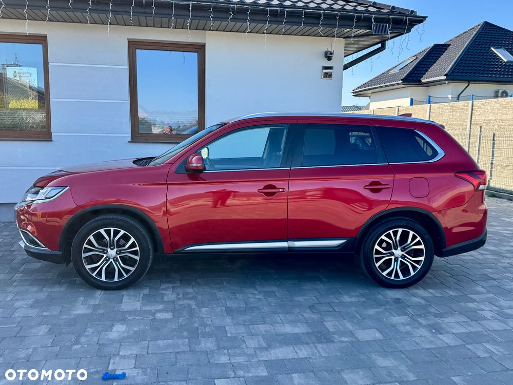 Mitsubishi Outlander - 4