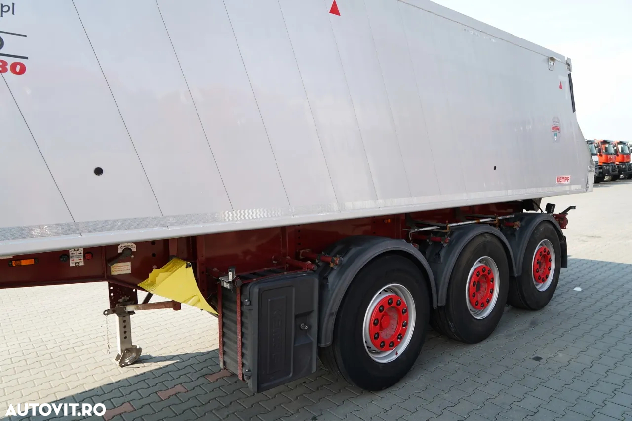 Kempf BASCĂLĂTOR KEMPF / ALUMINIU / 25 m³ / AXE MERCEDES / AXĂ RELAXABILĂ - 10