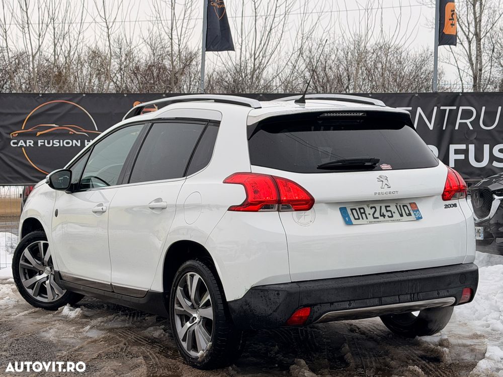 Peugeot 2008 PureTech 110 Stop&Start Style - 14