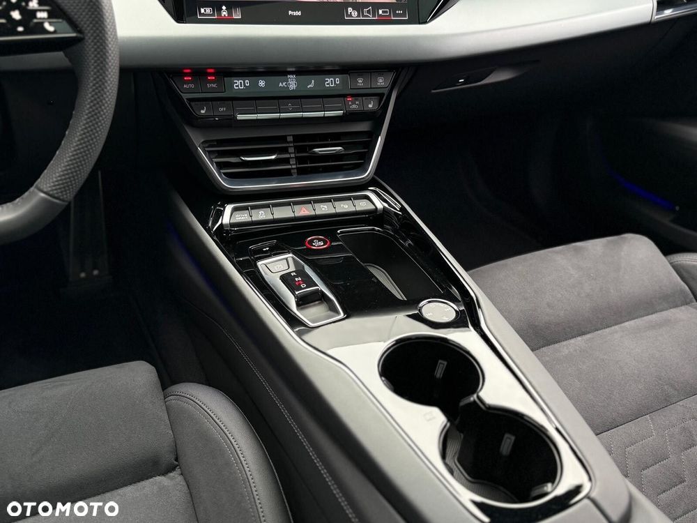 Audi e-tron GT - 26