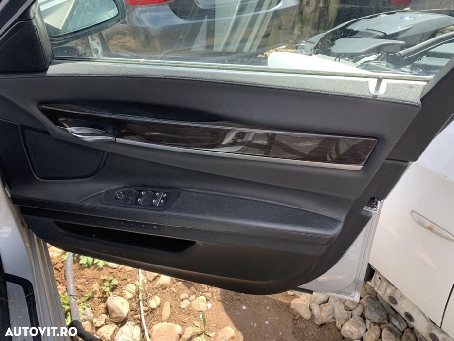 Interior bmw seria 7 f01/f02 LCi - 3